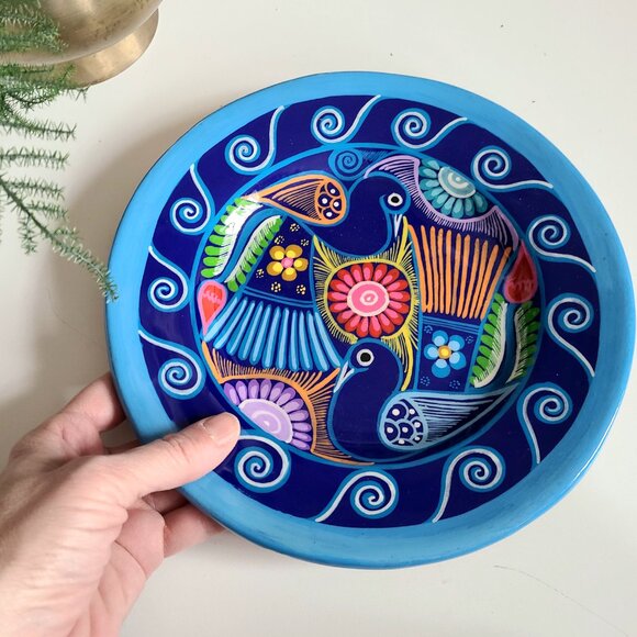 Talavera Mexican handmade ceramic wall plate/dish with birds design. - Picture 2 of 5